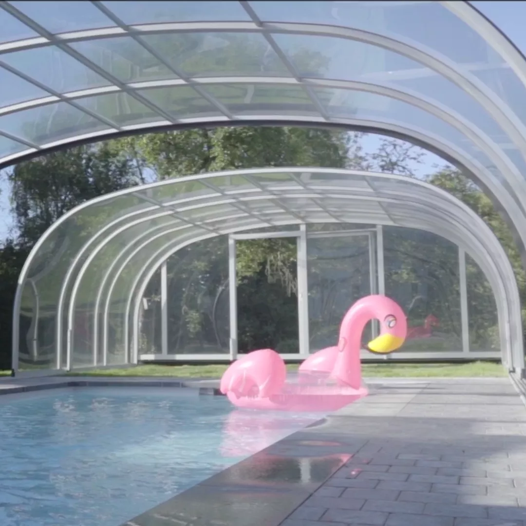 abri de piscine haut
