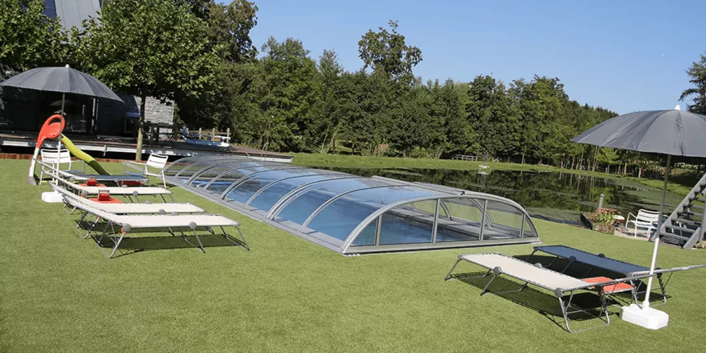 Abri de piscine bas Vôroka Vision