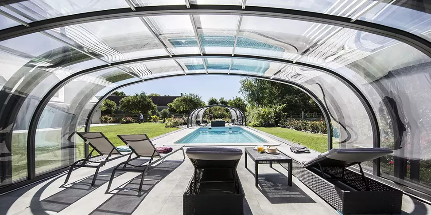 Abri de piscine Vöroka Sublim 