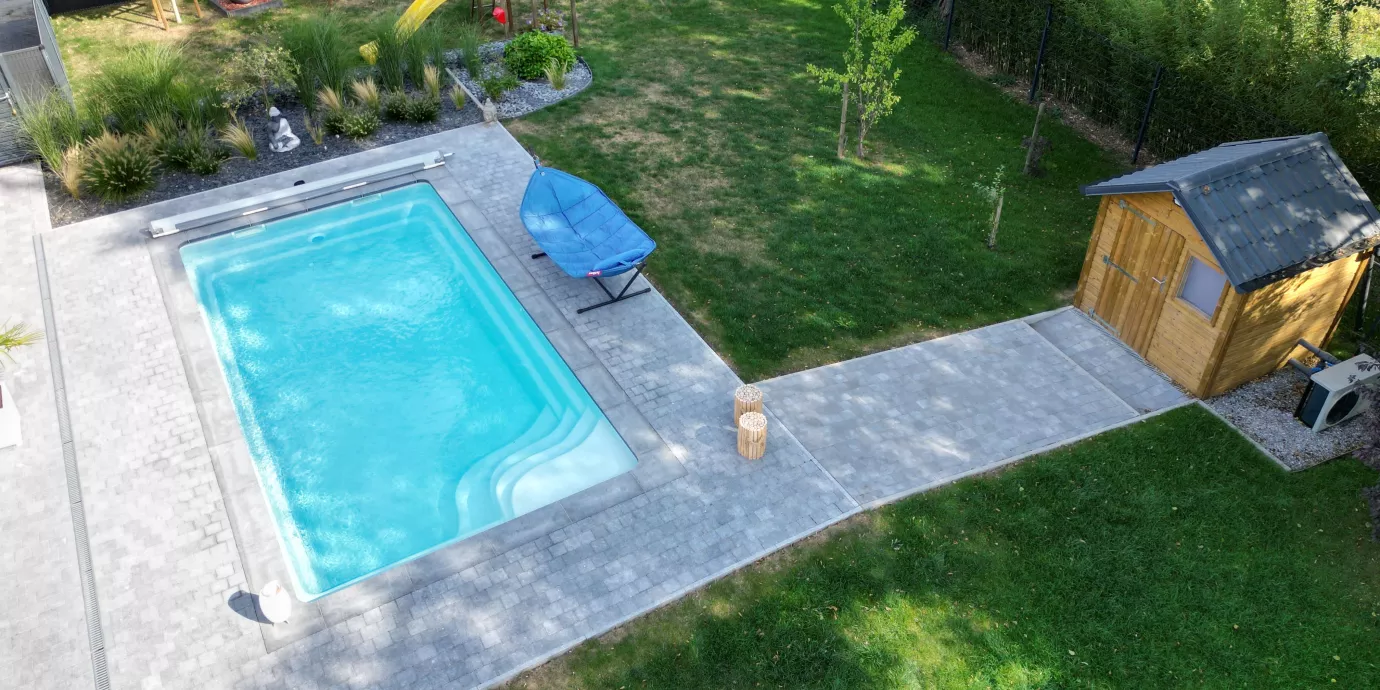 Installation d'une piscine mon de pra unique
