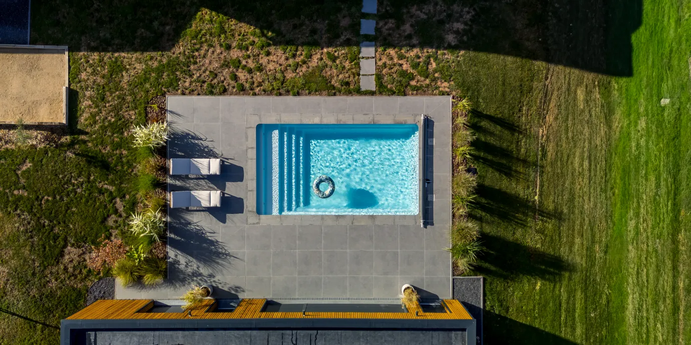 Piscine monocoque vue d'en haut