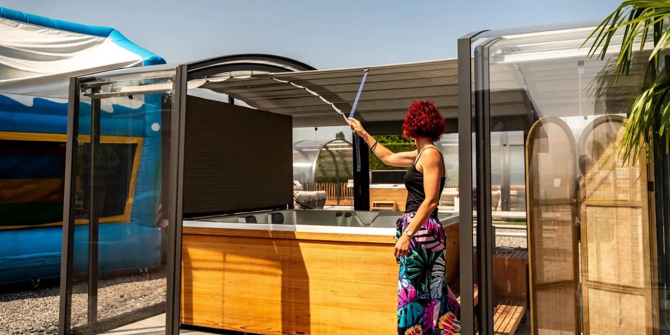 Spa portable avec abri