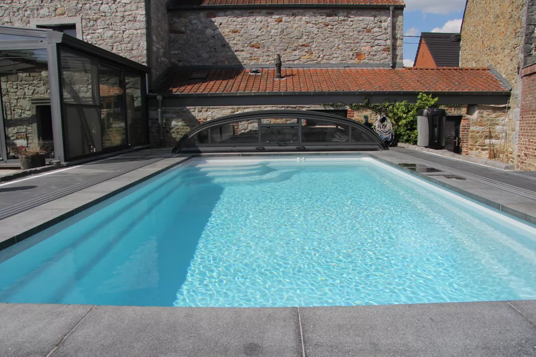 Piscine à coque 