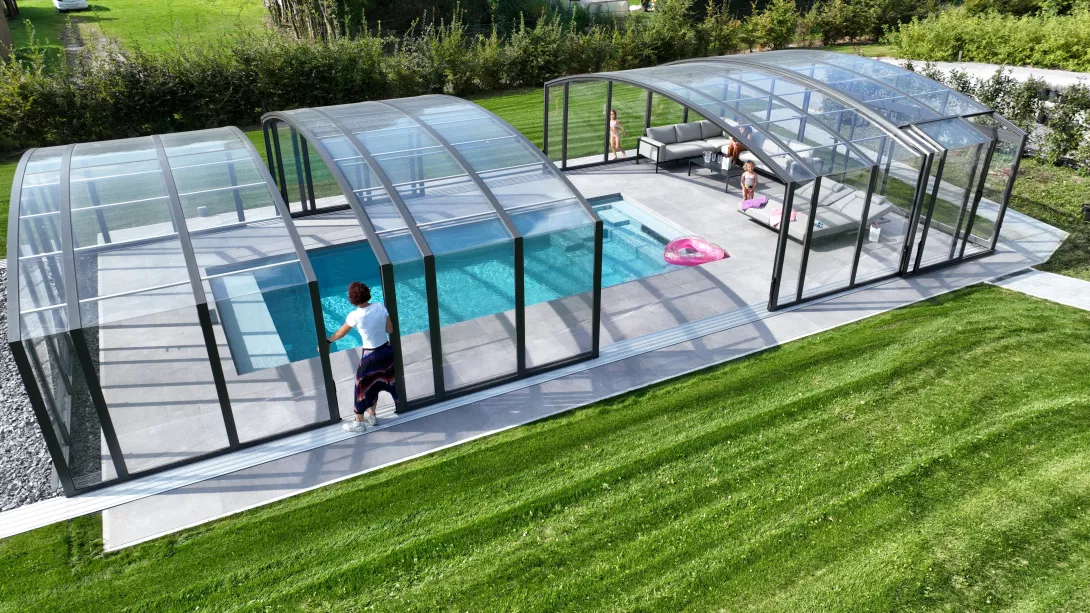 Pascal-abri-haut-piscine