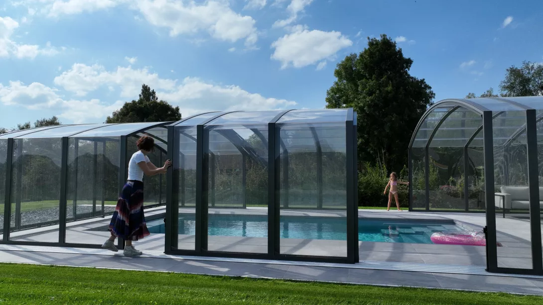 Abri-haut-piscine